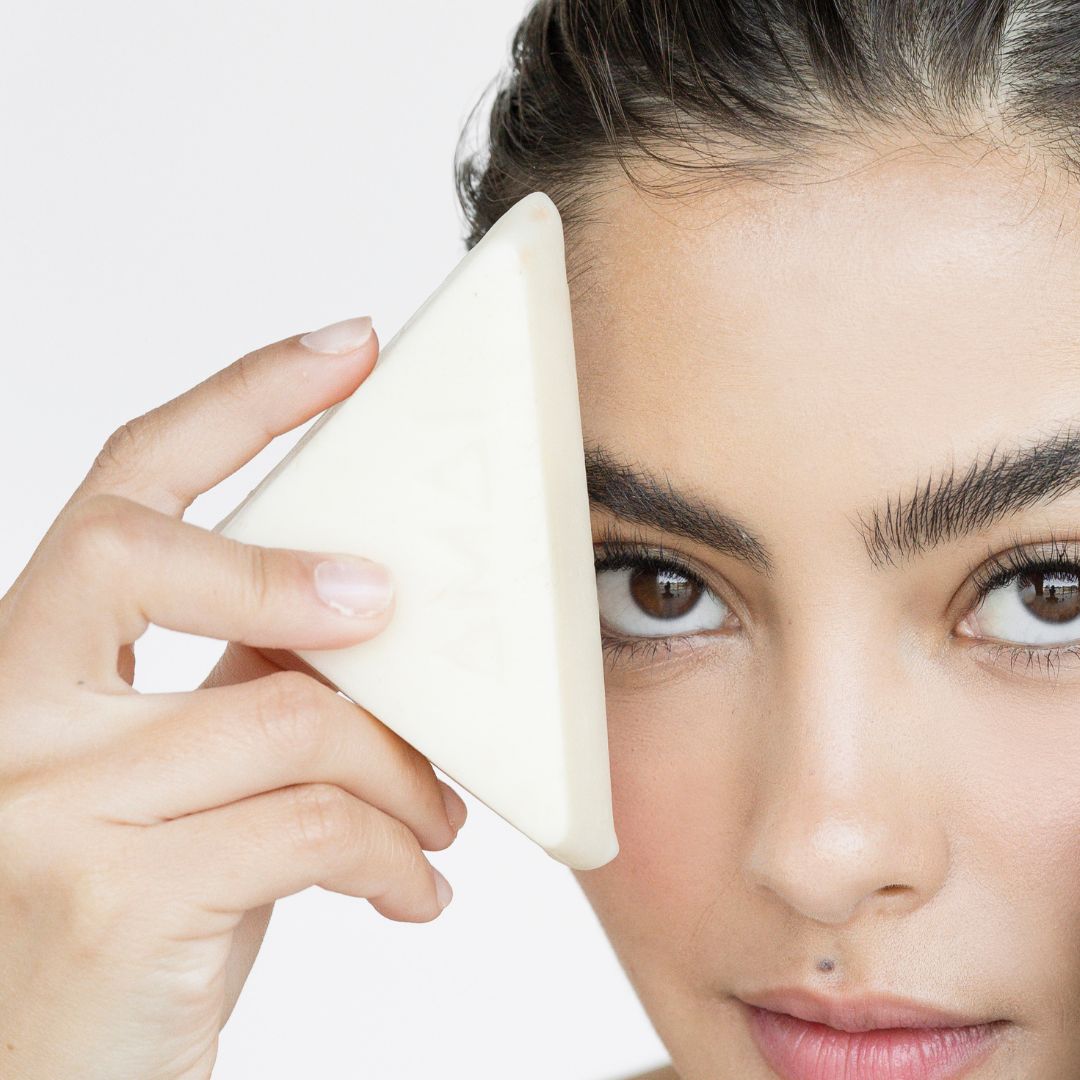 Woman with natural makeup remover AMAI